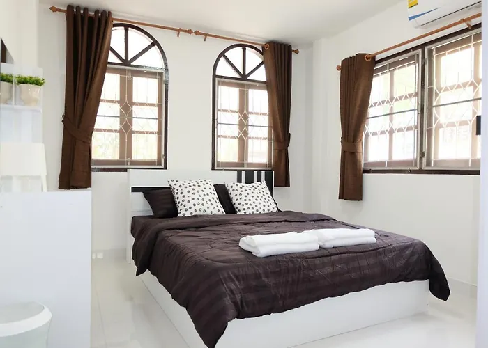 Chatuchak Art & Nature House Feriehus *